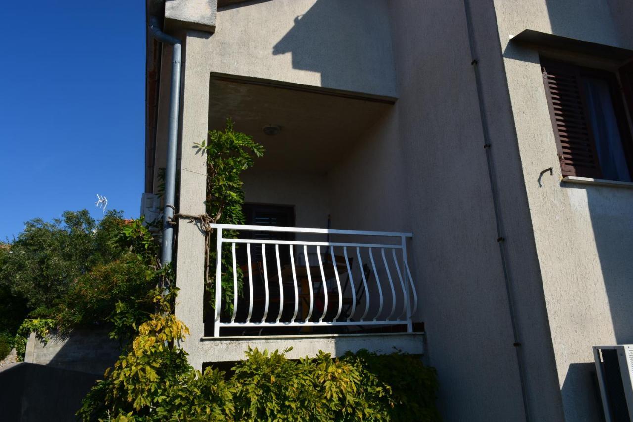 Apartament Maja Kornić Zewnętrze zdjęcie